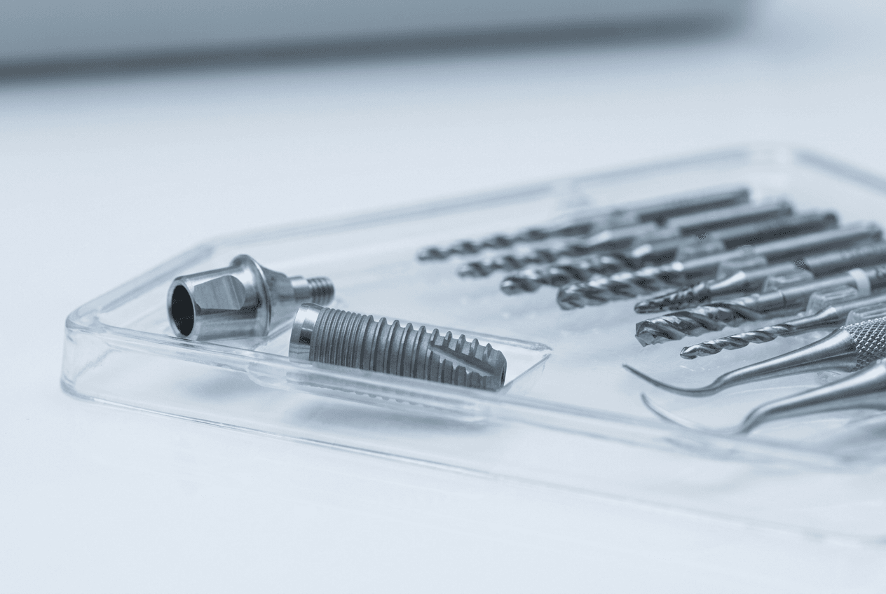 Dental implants and surgical instruments